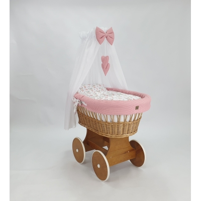 Culla con rivestimento in cotone e con velo