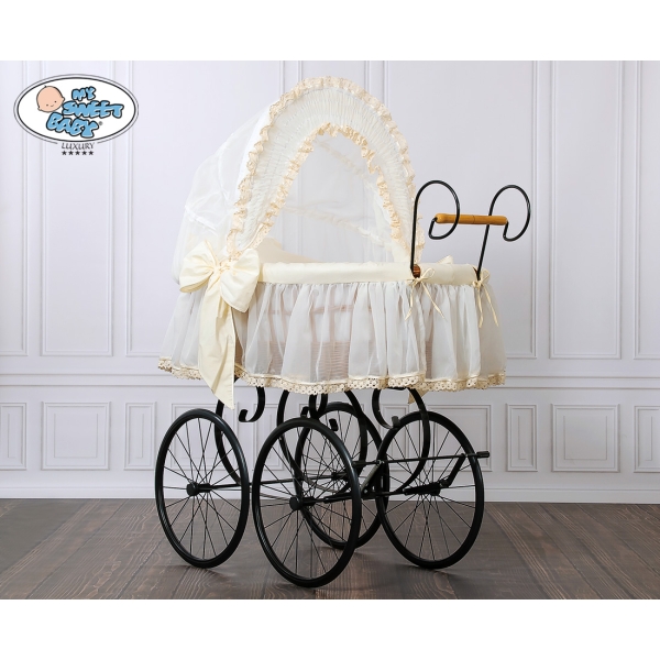 Vintage culla in vimini per neonati