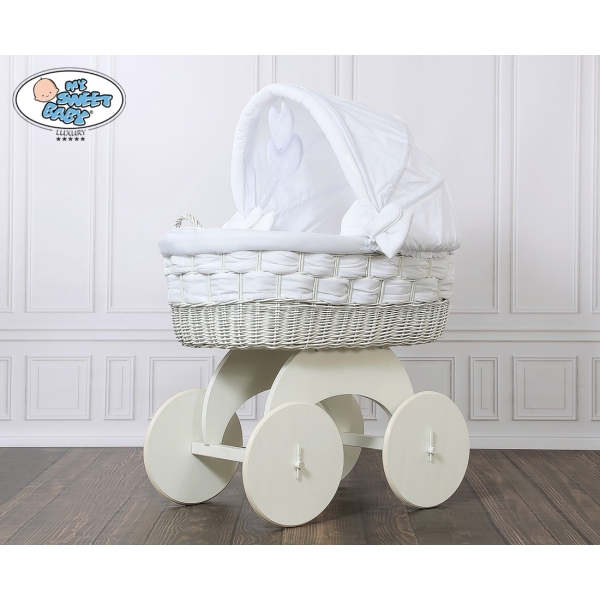 Culla vimini bianco